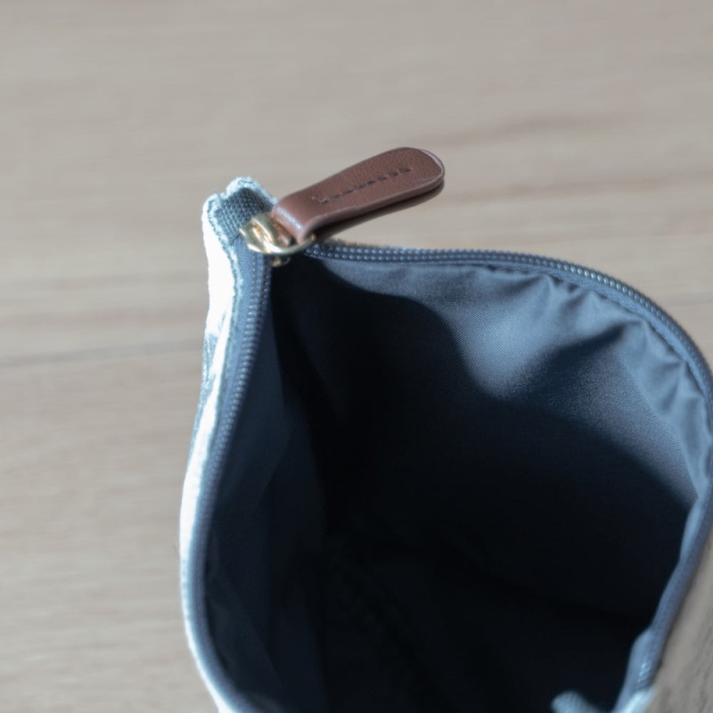 Trousse Totoro Silhouette Grise – Studio Ghibli Officiel