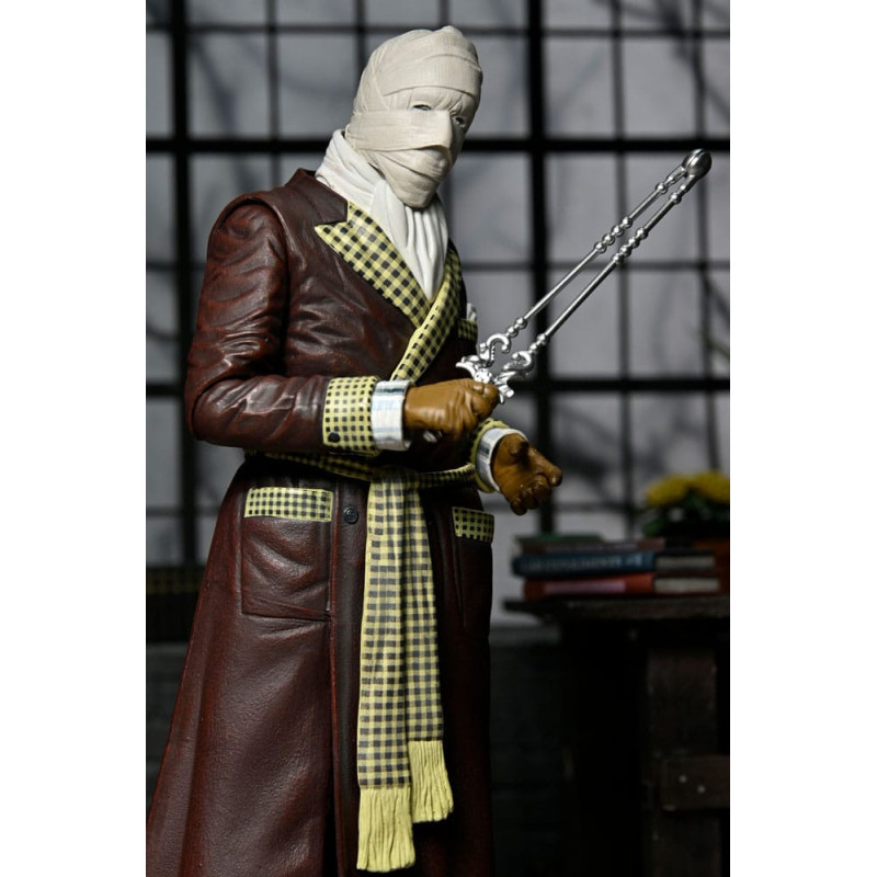 OCTOBRE 2025 : Universal Monsters - Figurine Ultimate Invisible Man Kemp House (Color) 18 cm