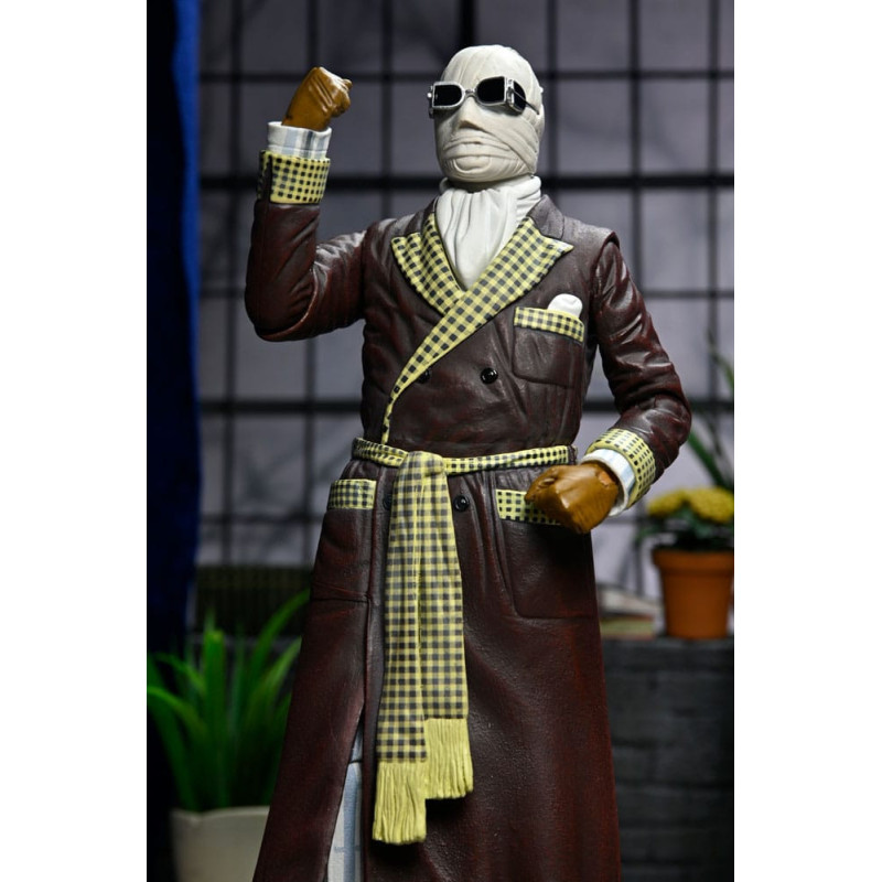 OCTOBRE 2025 : Universal Monsters - Figurine Ultimate Invisible Man Kemp House (Color) 18 cm