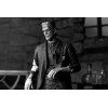 OCTOBRE 2025 : Universal Monsters - Bride of Frankenstein - Figurine Ultimate Frankenstein's Monster (B&W) 18 cm