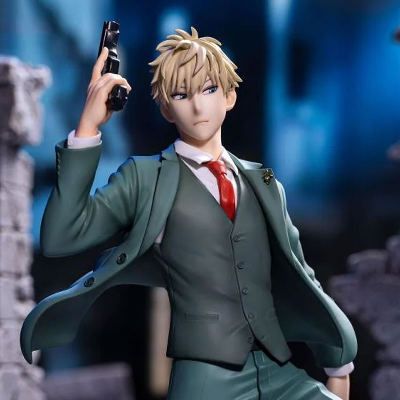 JUILLET 2025 : Spy X Family - Figurine Luminasta Loid Forger Twilight mission extend 22 cm