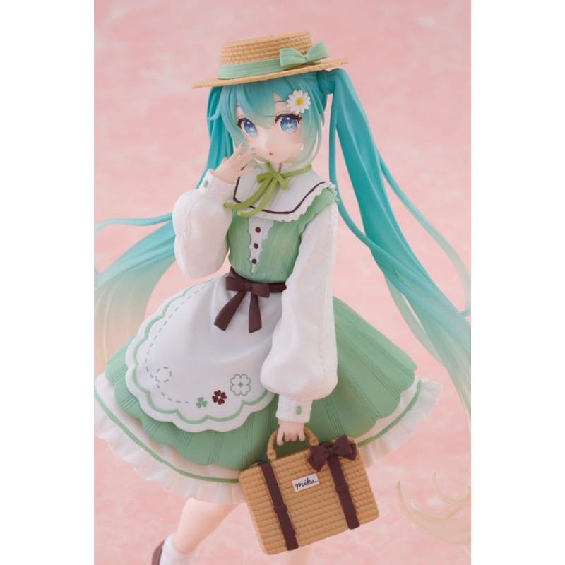 JUILLET 2025 : Hatsune Miku - Figurine Fashion Country Ver. 18 cm