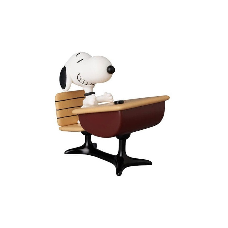 Peanuts - Figurine Medicom UDF série 18 Snoopy with desk 9 cm