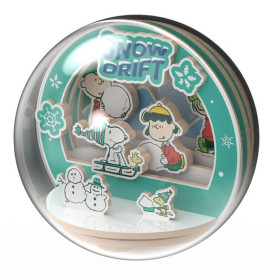 Peanuts (Snoopy) - Mini maquette Wooden Theater Globe Snow Drift