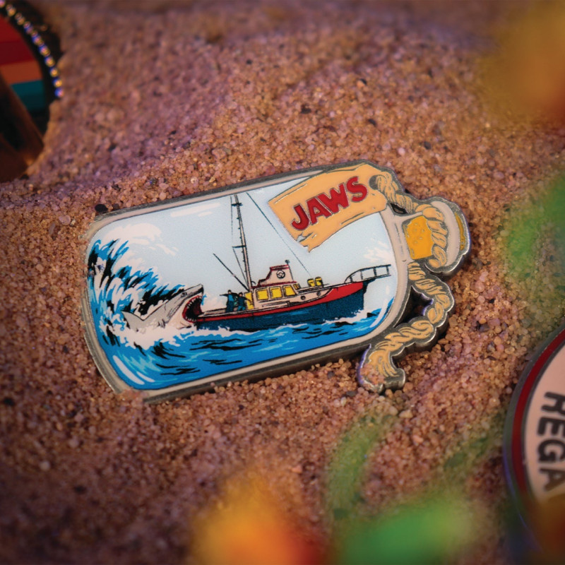 DÉCEMBRE 2025 : Jaws (Les Dents de la Mer) - Pins de collection Ship in a bottle 9995 exemplaires