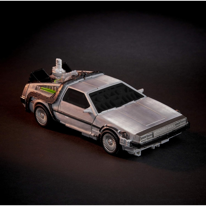 DÉCEMBRE 2025 : Transformers x Back To The Future - Figurine Gigawatt figurine Delorean 14 cm