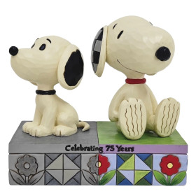 Peanuts - Traditions - Figurine I Remember You (1950's vs Modern Snoopy)