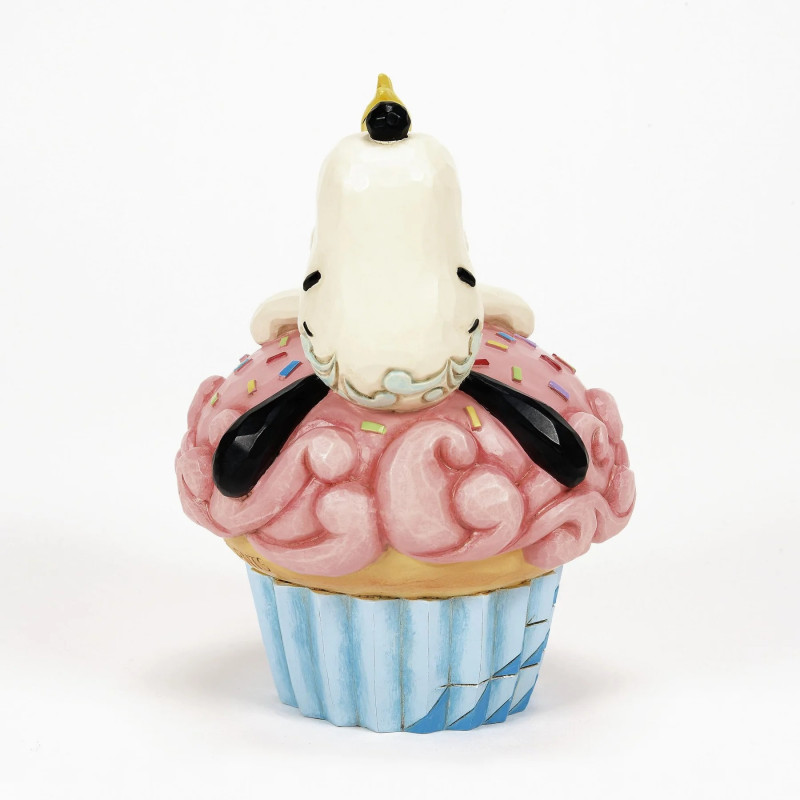 Peanuts - Traditions - Figurine Sprinkle Snooze (Snoopy Laying on Cupcake)