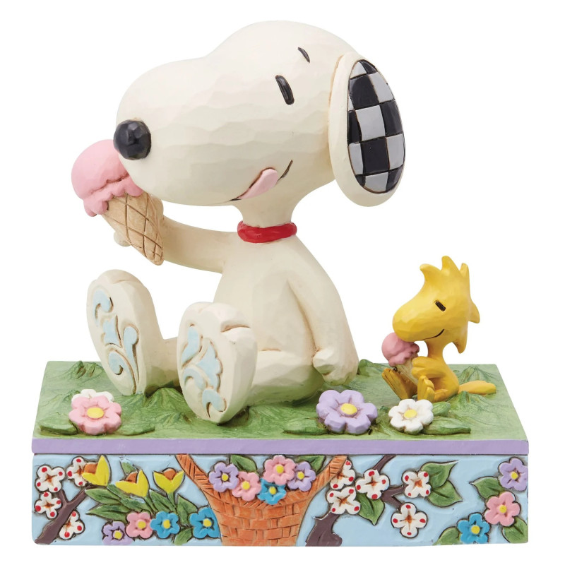 Peanuts - Traditions - Figurine A Summertime Treat (Snoopy Eating Ice Cream)