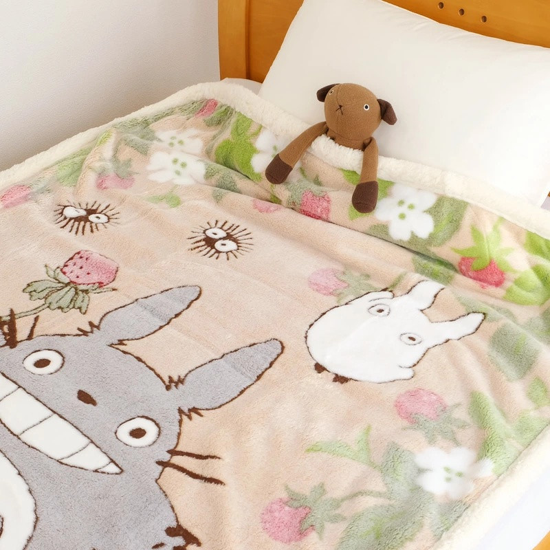 Mon Voisin Totoro - Plaid couverture Feuilles et Framboises (100 x 140 cm)