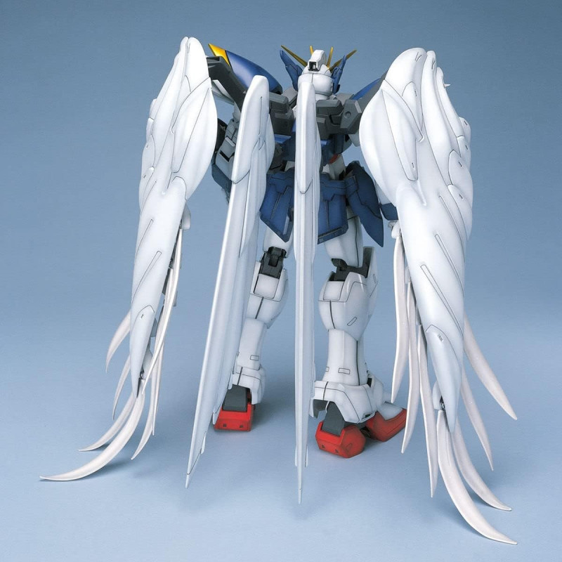 Bandai PG Wing Gundam Zero Custom 1/60 – Kit Gunpla