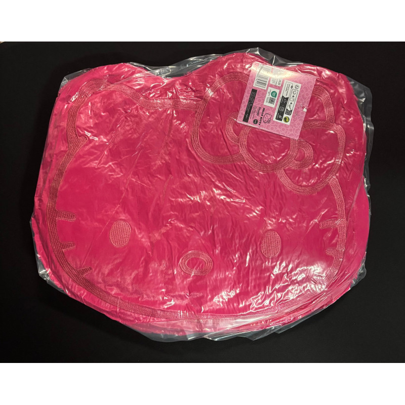 Sanrio - Coussin Hello Kitty en fausse fourrure vraie photo par imagineres.fr