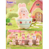 Momo Bunny - Petite figurine floquée Strawberry Town 1 EXEMPLAIRE ALEATOIRE