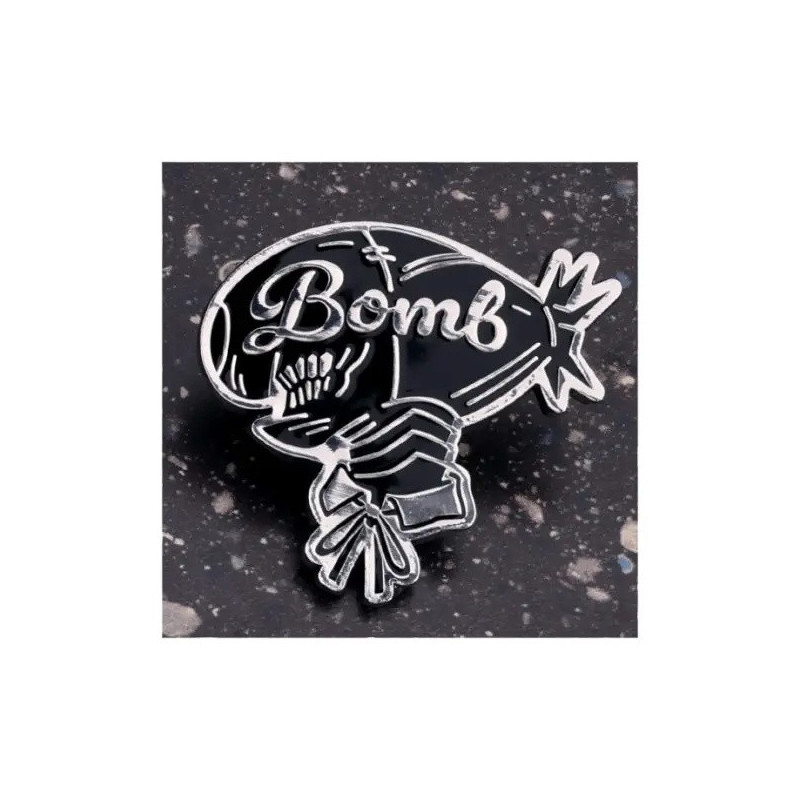 Pin Badge Reze – Licence officielle Chainsaw Man – Ensky