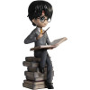 Harry Potter - Figurine Harry Pile de grimoires