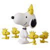 Peanuts - Figurine Medicom UDF série 19 Snoopy Happiness is all your friends