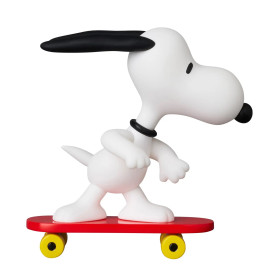 Peanuts - Figurine Medicom UDF série 17 Skateboarding Snoopy 8 cm