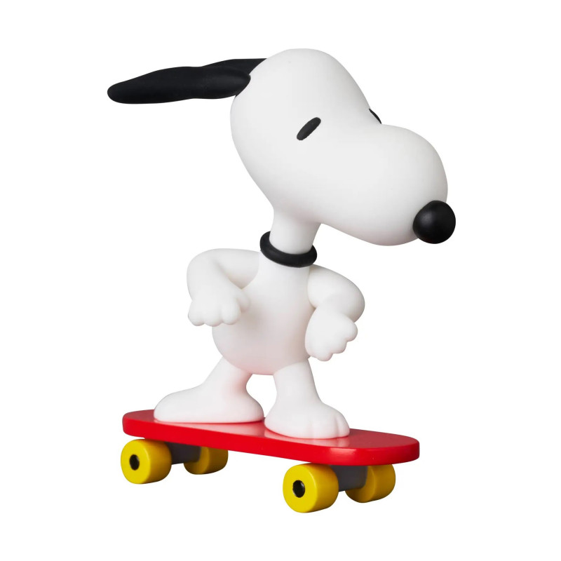 Peanuts - Figurine Medicom UDF série 17 Skateboarding Snoopy 8 cm