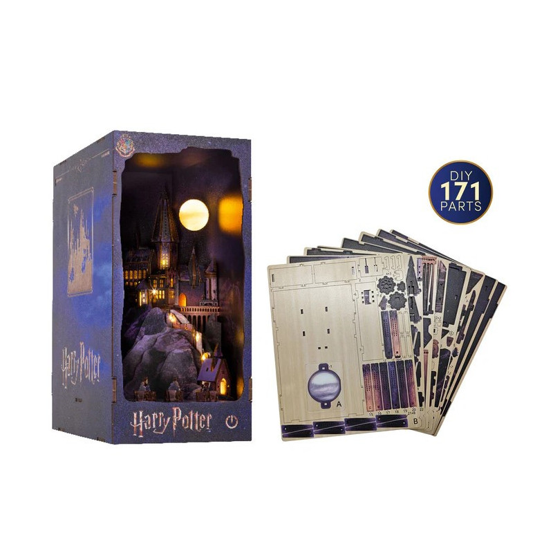 Harry Potter - Book Nook Hogwarts Castle Tiny Adventures