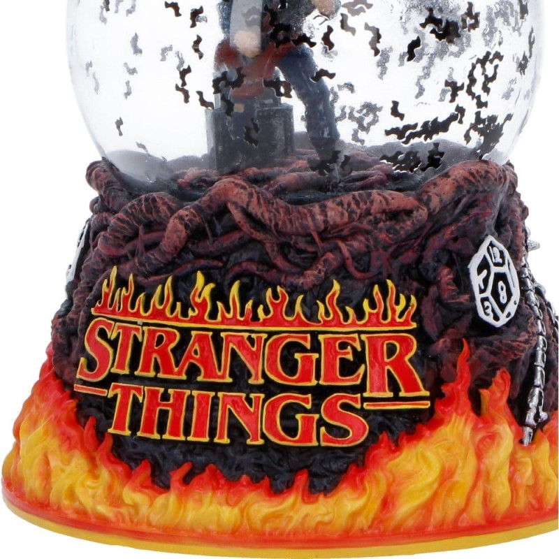 Stranger Things - Boule à Neige Le Sacrifice d'Eddie - Nemesis Now