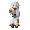 Frieren - Figurine PM Perching Frieren Poking Something 10 cm