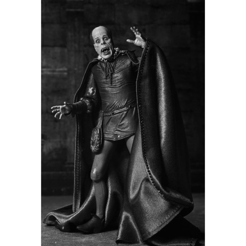 DECEMBRE 2026 : Le Fantôme de l'Opéra (1925) - Figurine Ultimate Masque of the Red Death (B&W)