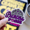 Dungeon Crawler Carl - Autocollant Princess Posse - Kingdom of Threads