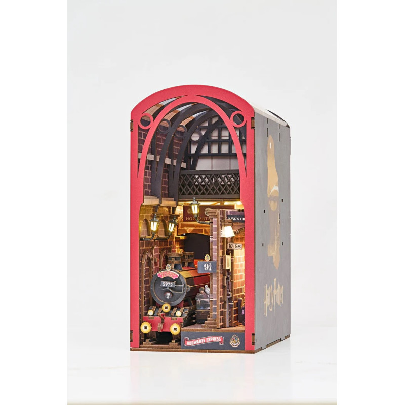 Harry Potter - Book Nook Hogwarts Express Tiny Adventures - Revell