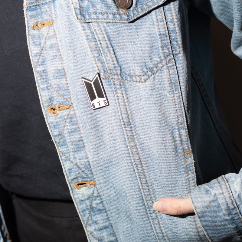 BTS - Pins logo – Erik