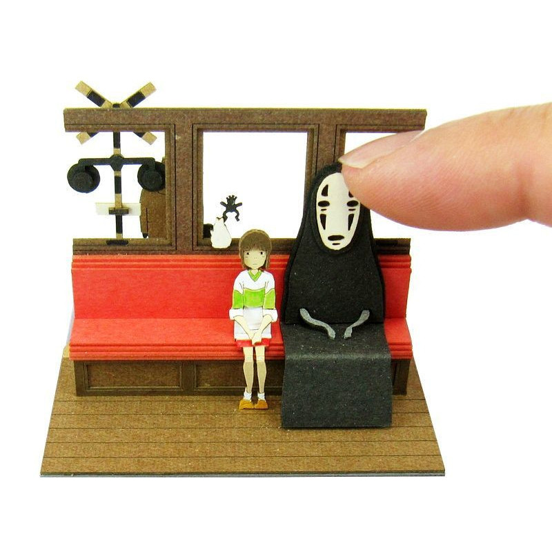 Spirited Away (Chihiro) - Miniaturart maquette papercraft Chihiro Kaonashi Train
