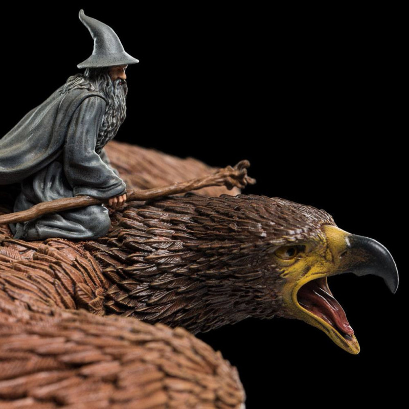 Lord of the Rings - Statuette Gandalf on Gwaihir 15 cm