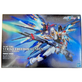 Gundam - PG (Perfect Grade) 1/60 Strike Freedom Gundam