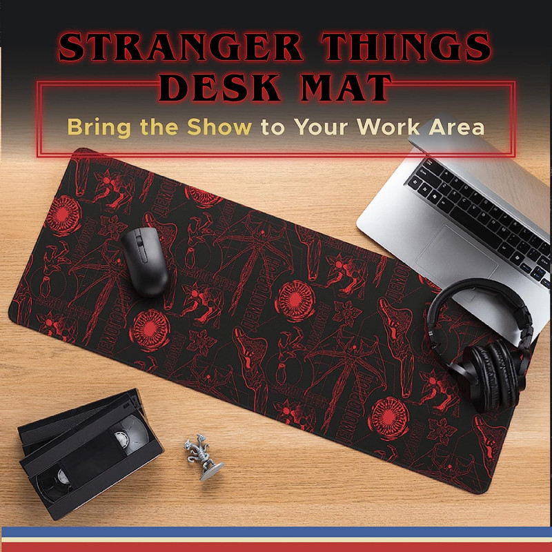 Stranger Things - Sous-main desk mat Creatures